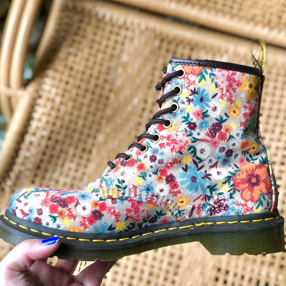 Floral Dr Martens Wanderlust Canvas Boots Womens 8